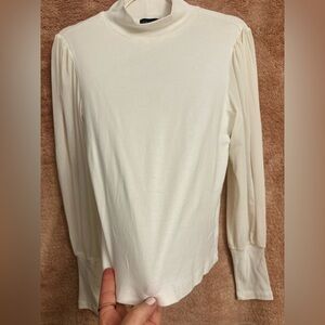 Sanctuary Cream Long Sleeve Top💙🌹